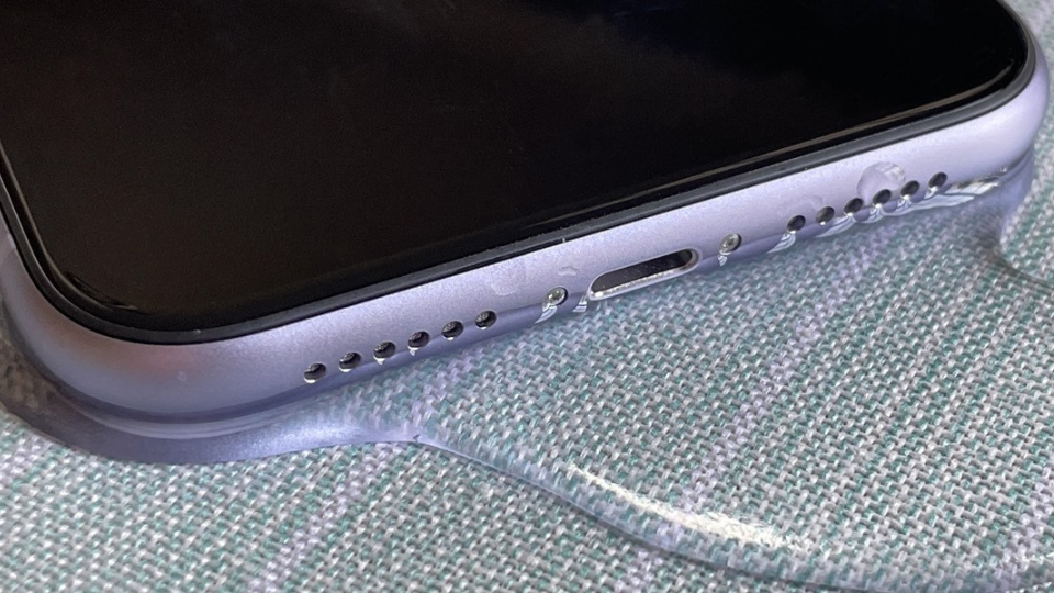 cara_mengeluarkan_air_dari_speaker