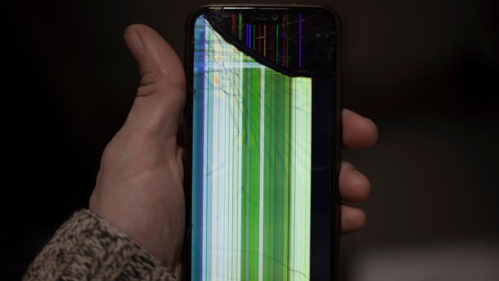 Garis_Hijau_Di_Layar