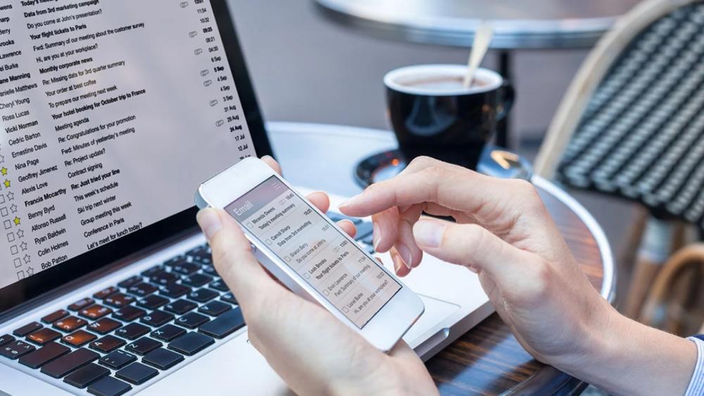 Apa_itu_Digital_Hoarding