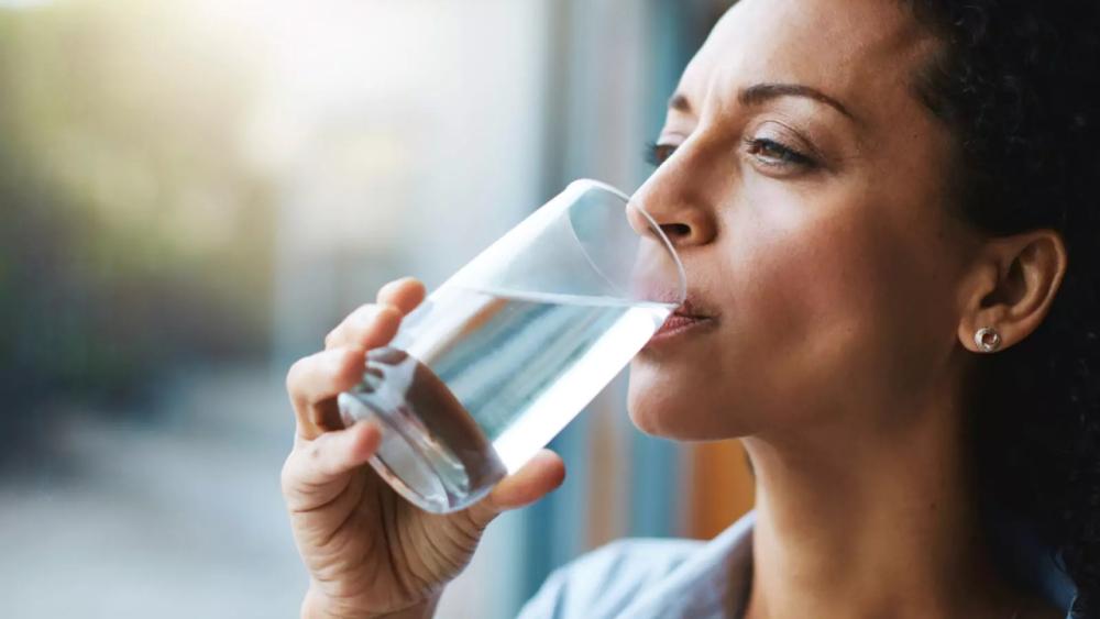 Manfaat_Minum_Air_Putih