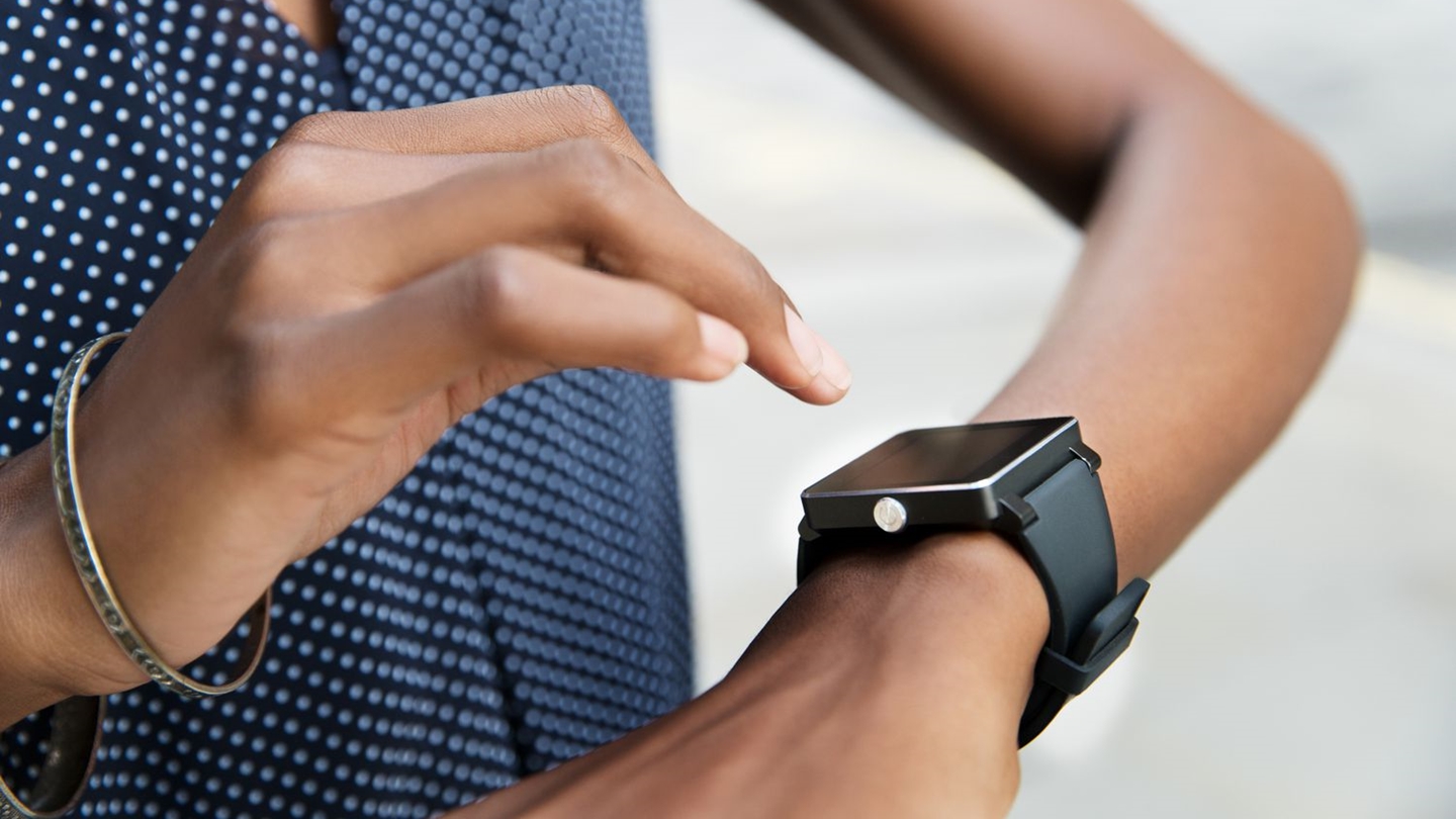 Ini Penyebab Baterai Jam Tangan Smartwatch Cepat Habis