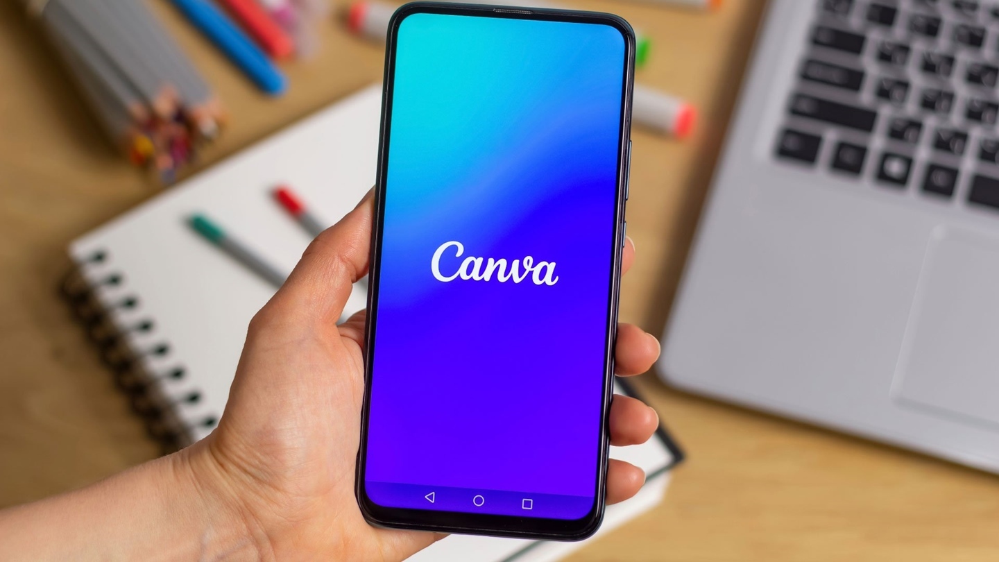 7 Fitur Terbaru Canva Dilengkapi AI untuk Optimalkan Desain