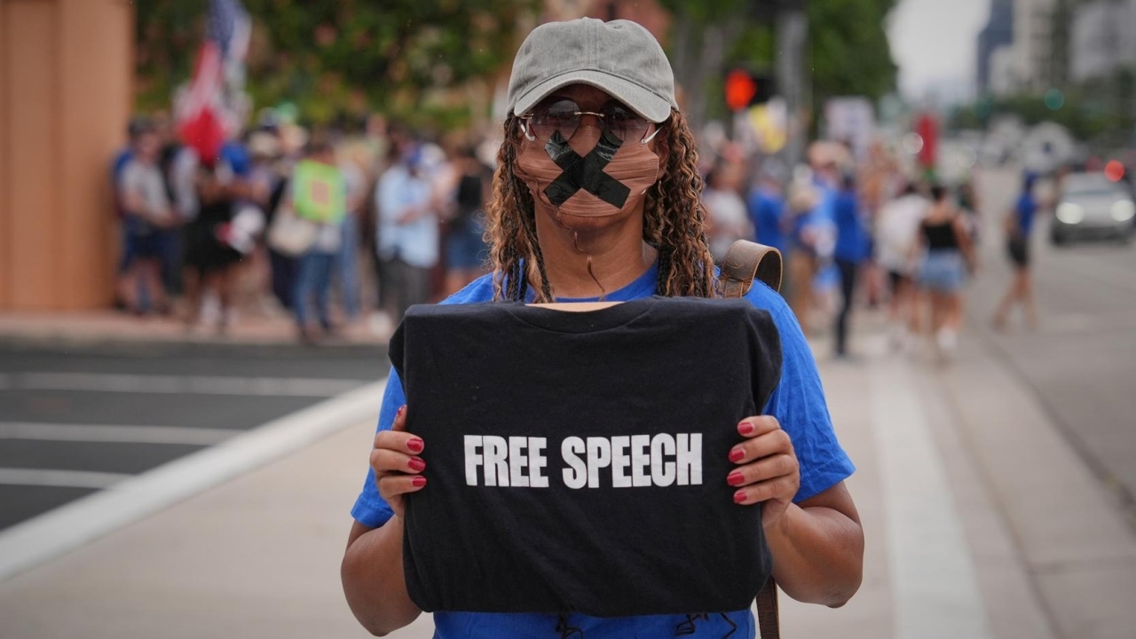 6 Cara Menghindari UU ITE Buat Minimalisir Risiko Jeratan Hukum