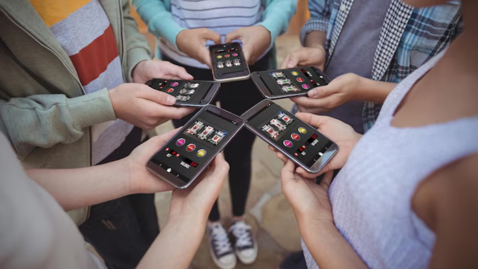 Apa Itu APKMirror Bisa Jadi Solusi Alternatif Google Play