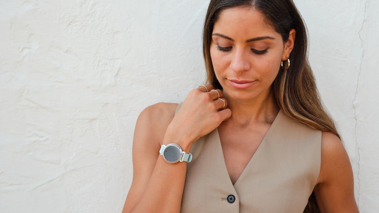 Fitur Garmin Lily 2 Ini Cocok buat Wanita Aktif & Hobi Olahraga