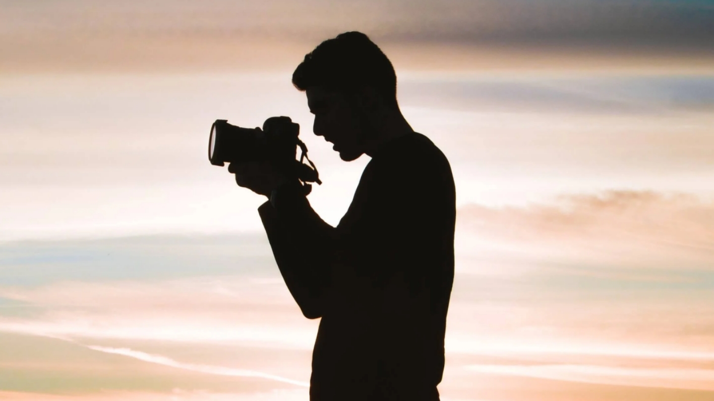 Mau Jadi Fotografer Profesional? Ini 7 Barang yang Wajib Dimiliki