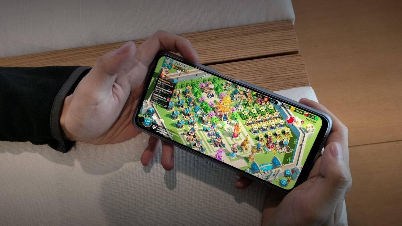 7 Rekomendasi HP Dual Speaker Stereo Terbaik Mulai 2 Jutaan