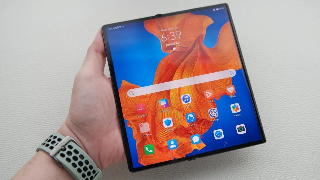 Spesifikasi Huawei Mate Xs yang Punya Sistem Layar Lipat Unik