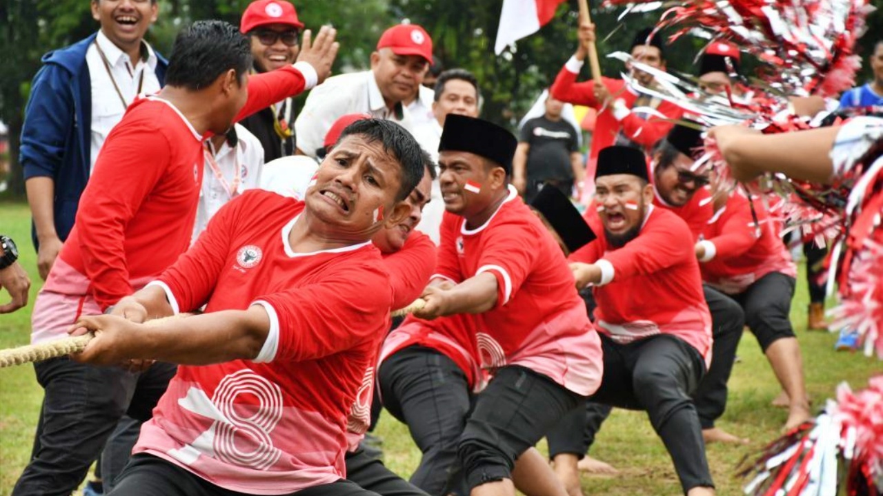 9 Ide Lomba 17 Agustus yang Seru & Bisa Dimainkan Segala Usia