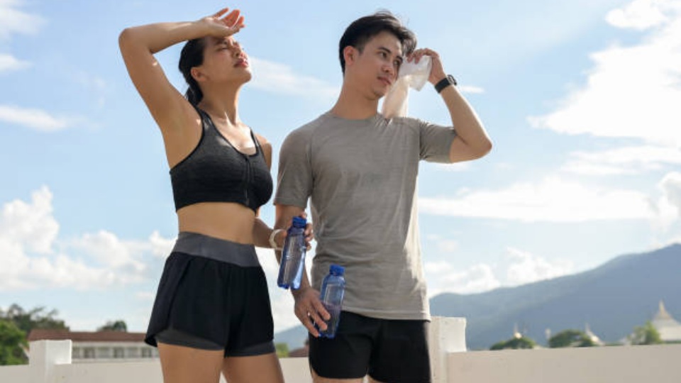 Simak Tips Lari Saat Cuaca Panas, Biar Tidak Pingsan