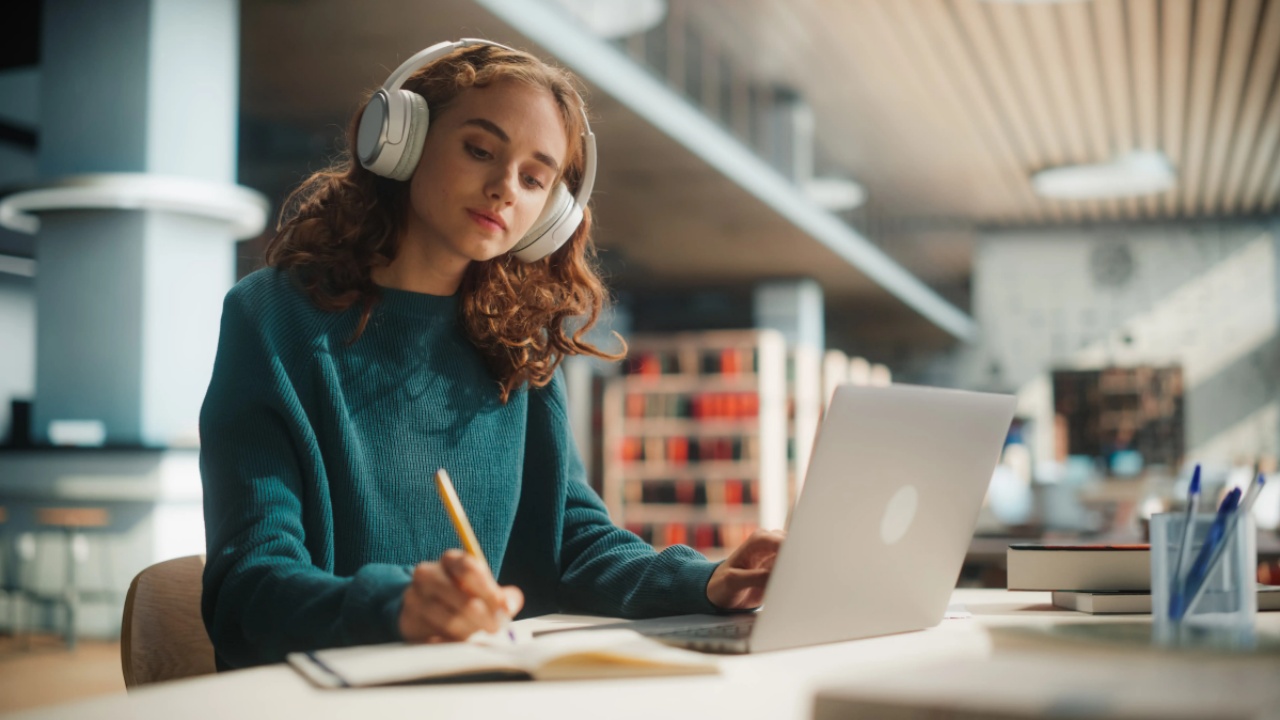 6 Tips Memilih Laptop untuk Kuliah, Mahasiswa Wajib Tahu!