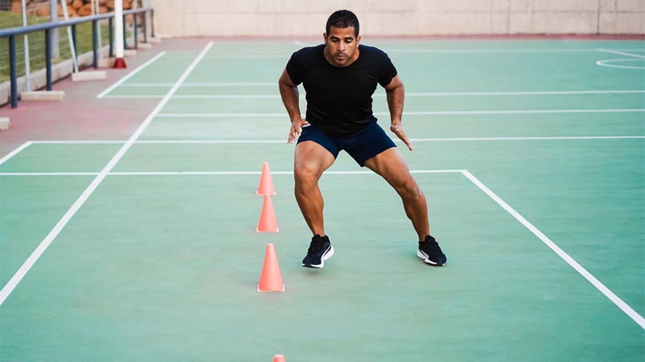 Ketahui Manfaat Lari Zig Zag & Cara Melakukannya dengan Benar
