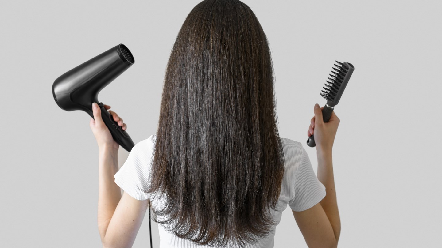 Ungkap Manfaat Hair Dryer, Lebih dari Sekadar Pengering!