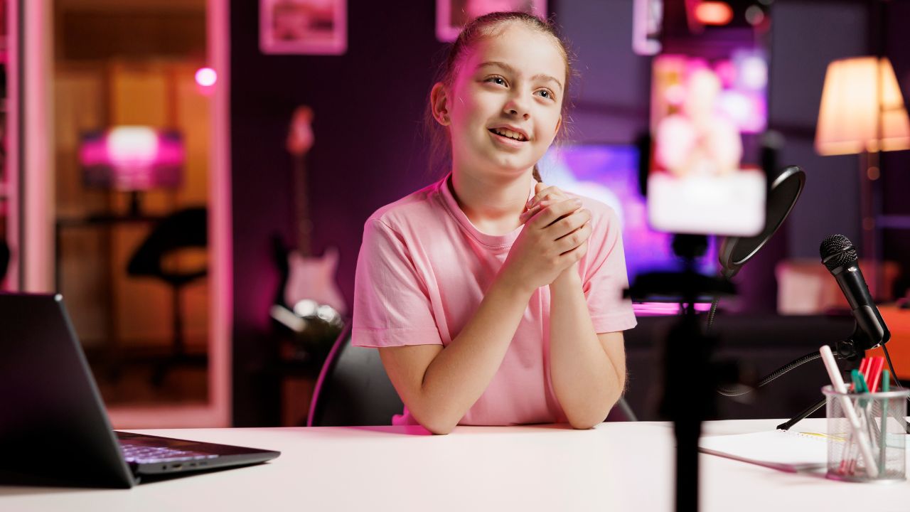 Niche Content Creator untuk Menarik Target Audiens Social Media