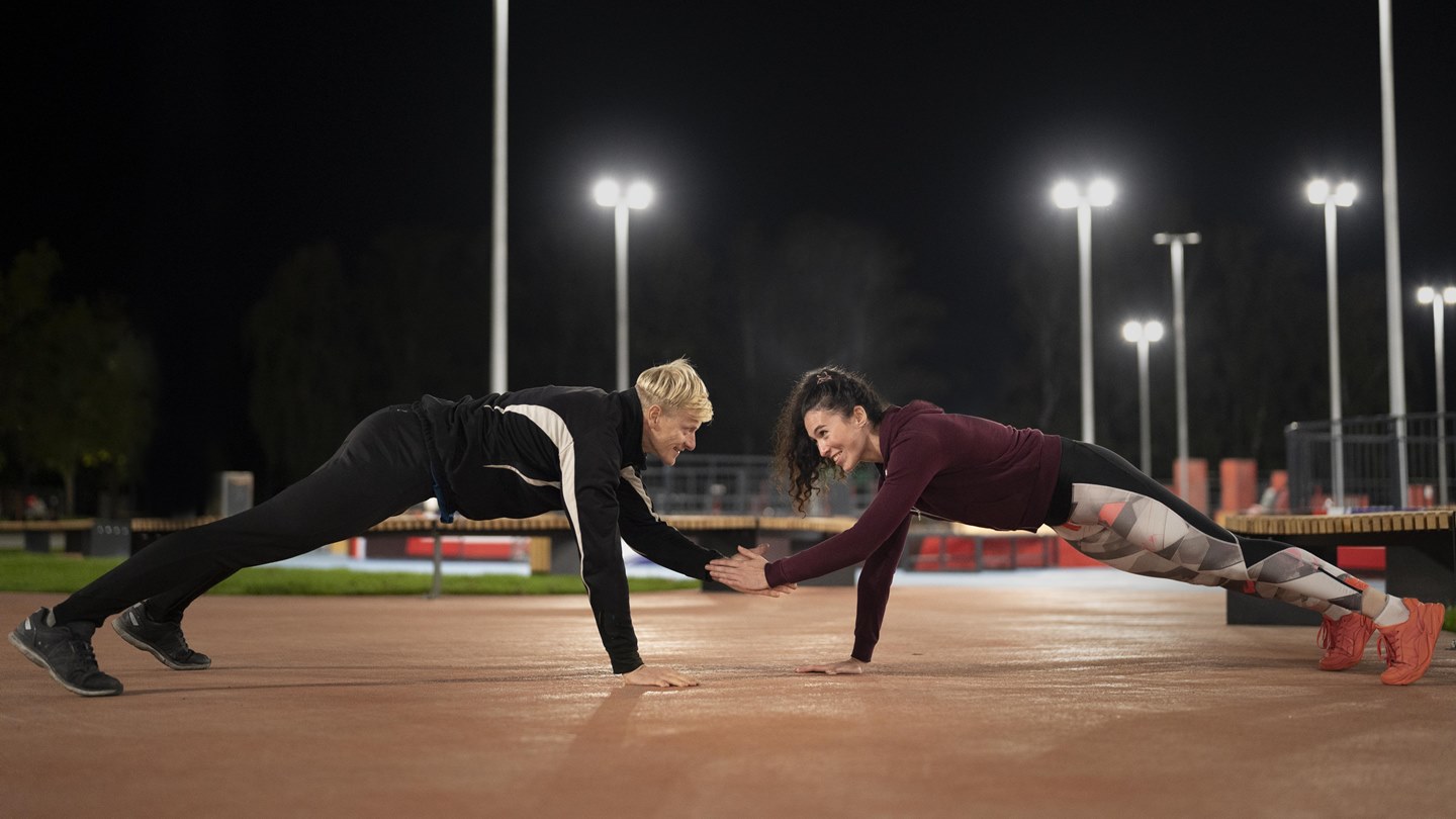 Sejumlah Manfaat Olahraga di Malam Hari yang Harus Kamu Ketahui