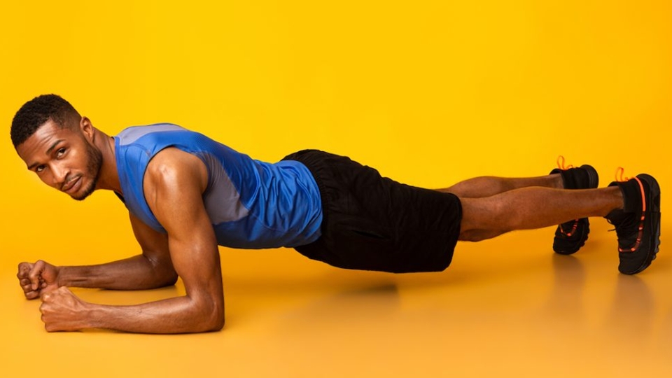 5 Olahraga Mengecilkan Perut, Bisa Tampak Bak Model