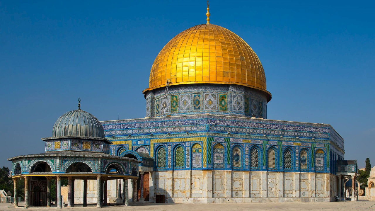 Pengertian Isra Miraj dan Sejarah Singkatnya dalam Ajaran Islam