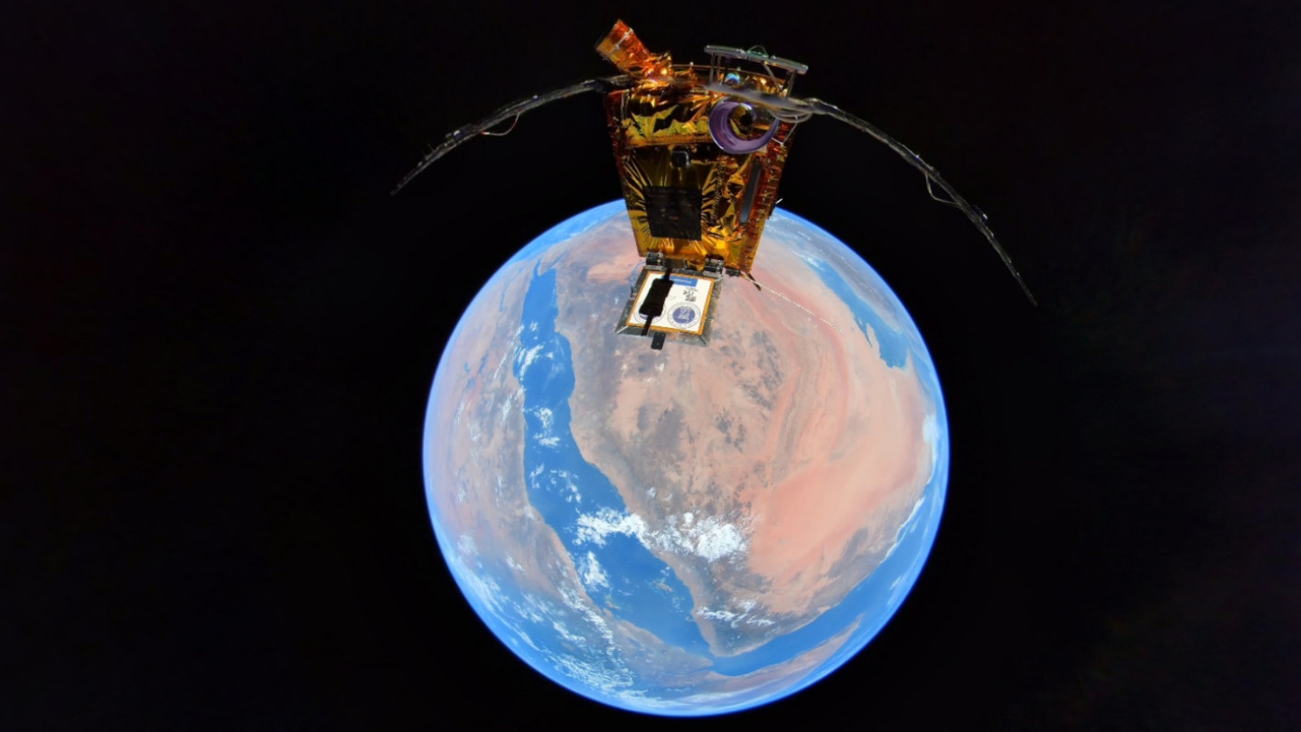 Insta360 X2 Sukses Abadikan Bumi dalam Potret Sudut 360 Derajat