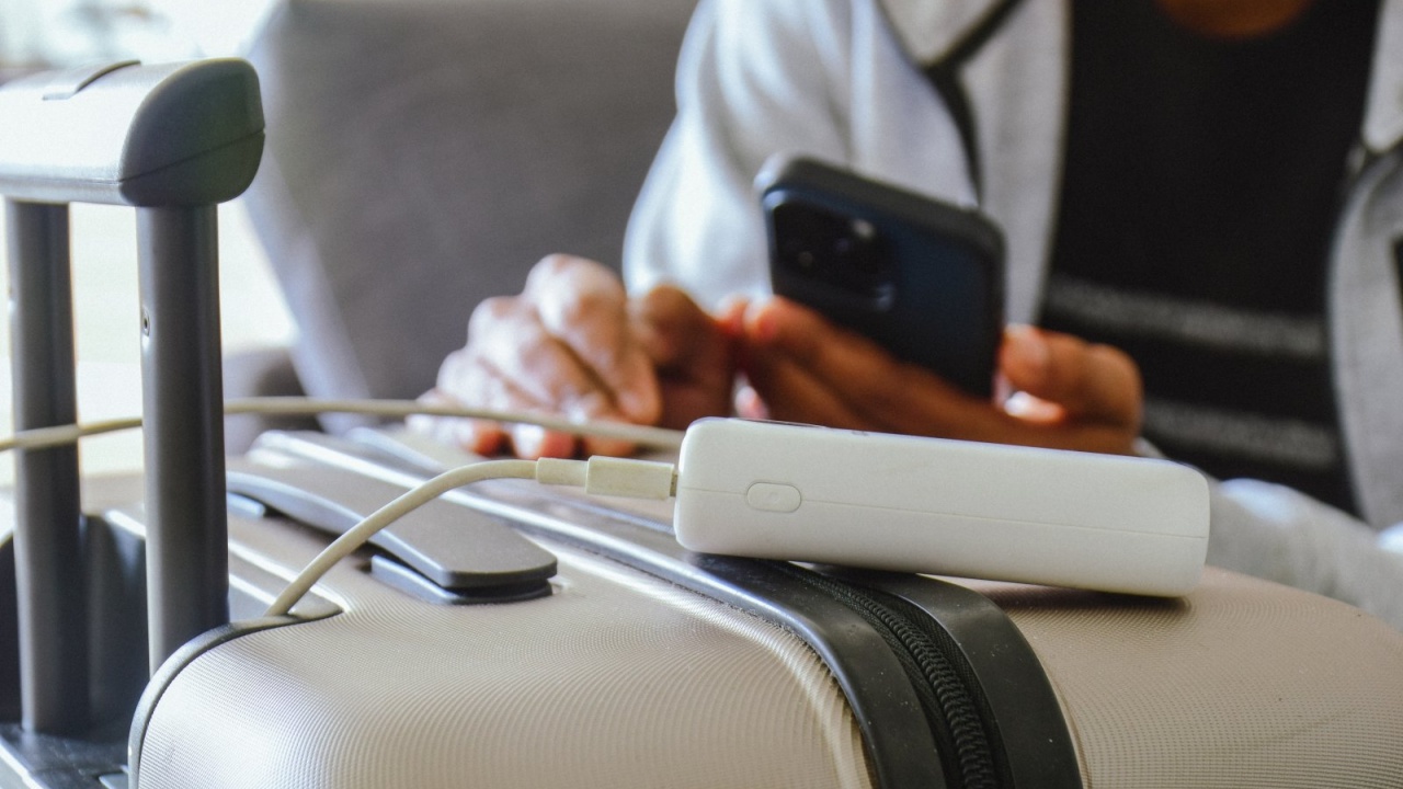 Tips Memilih Powerbank untuk Traveling yang Aman & Mudah Dibawa