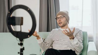 Kenali Apa itu Social Media Specialist dan Job Desk Utamanya