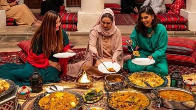 Tren Model Baju Lebaran 2025 yang Perlu Kamu Perhatikan!