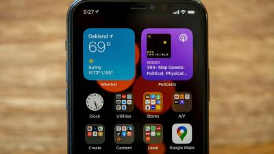 Cara Menambahkan Widget di Layar Home HP Android & iPhone