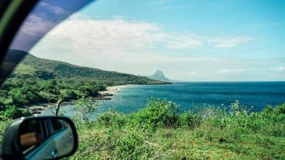 6 Destinasi Road Trip di Indonesia yang Punya Pemandangan Indah