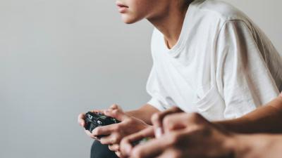 Alasan Bermain Game Bajakan Kebanyakan Dampak Negatifnya