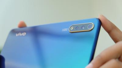 5 Kegunaan HP dengan Tiga Kamera yang Bisa Jadi Pertimbangan