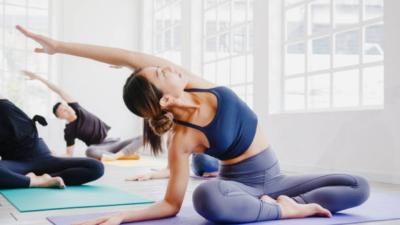 Sejumlah Contoh Pose Yoga untuk Pemula Beserta Manfaatnya