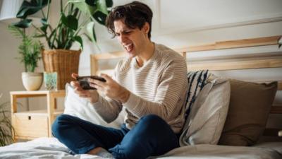 Alasan Mengapa Game Kompetitif Bikin Emosi, Namun Disukai