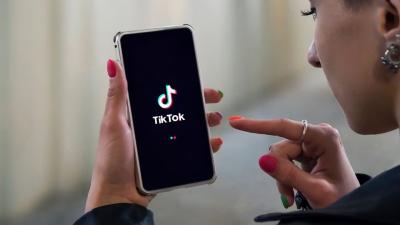 Jadwal FYP TikTok 2025 dan Waktu Terbaik buat Posting Kontenmu
