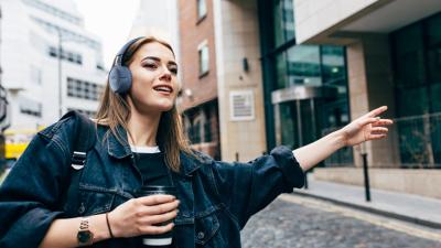 Sejumlah Fitur JBL Tune 670 NC yang Punya Efek Bass Luar Biasa