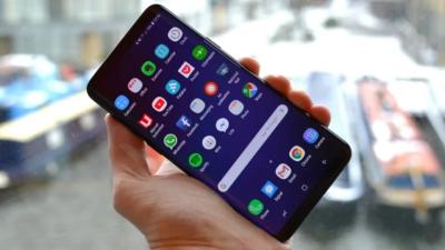 5 Kelebihan Layar HP Lebar yang Perlu Kamu Pertimbangkan