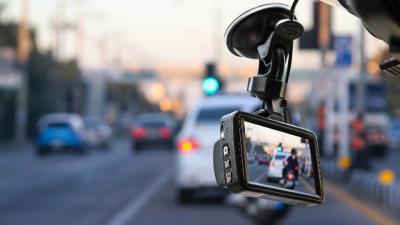 5 Manfaat Menggunakan Dashcam di Mobil untuk Perlindungan