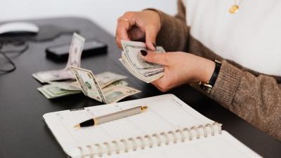 7 Manfaat Mengatur Keuangan di Usia Muda, Investasi Masa Tua