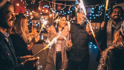 7 Mitos Pada Perayaan Tahun Baru, Dipercaya Bawa Manfaat Baik!