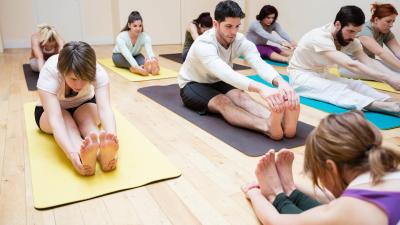 5 Olahraga untuk Postur Tubuh Tidak Bungkuk, Coba Yuk!