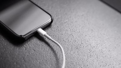 6 Tips Memilih Kabel Charger yang Tepat Agar HP Tidak Rusak