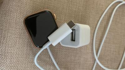 Sejumlah Tips Mengisi Daya Apple Watch dengan Praktis dan Efisien