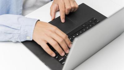 Penting Mengetahui Sejumlah Penyebab Touchpad Laptop Rusak