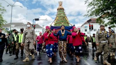 7 Tradisi Lebaran di Indonesia yang Unik dari Berbagai Daerah