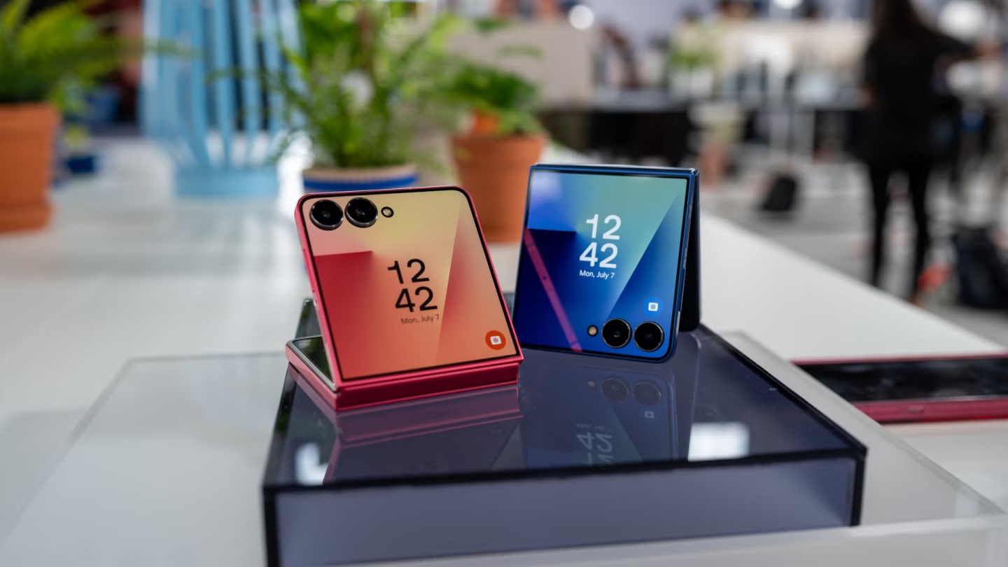 Spesifikasi Galaxy Z Flip 7, HP Lipat Tipis dengan Tampilan Baru