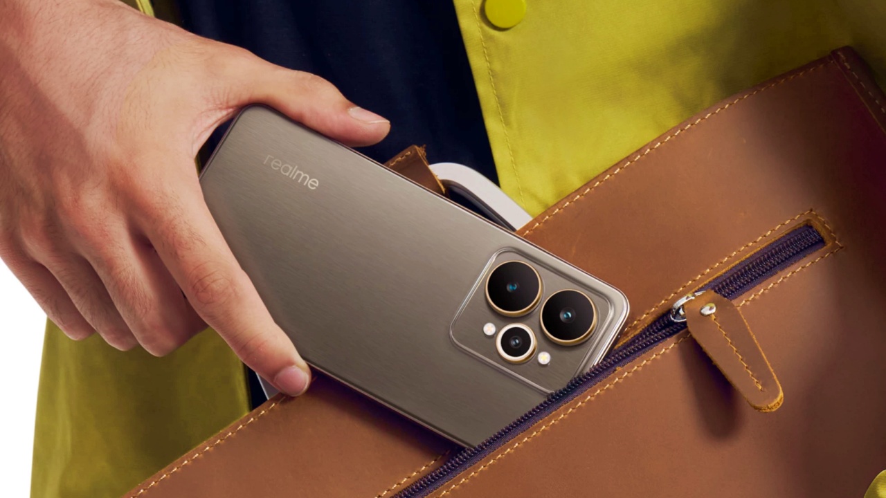 Punya Dual Kamera 50 MP & Baterai Besar, Ini Spesifikasi realme 15 5G