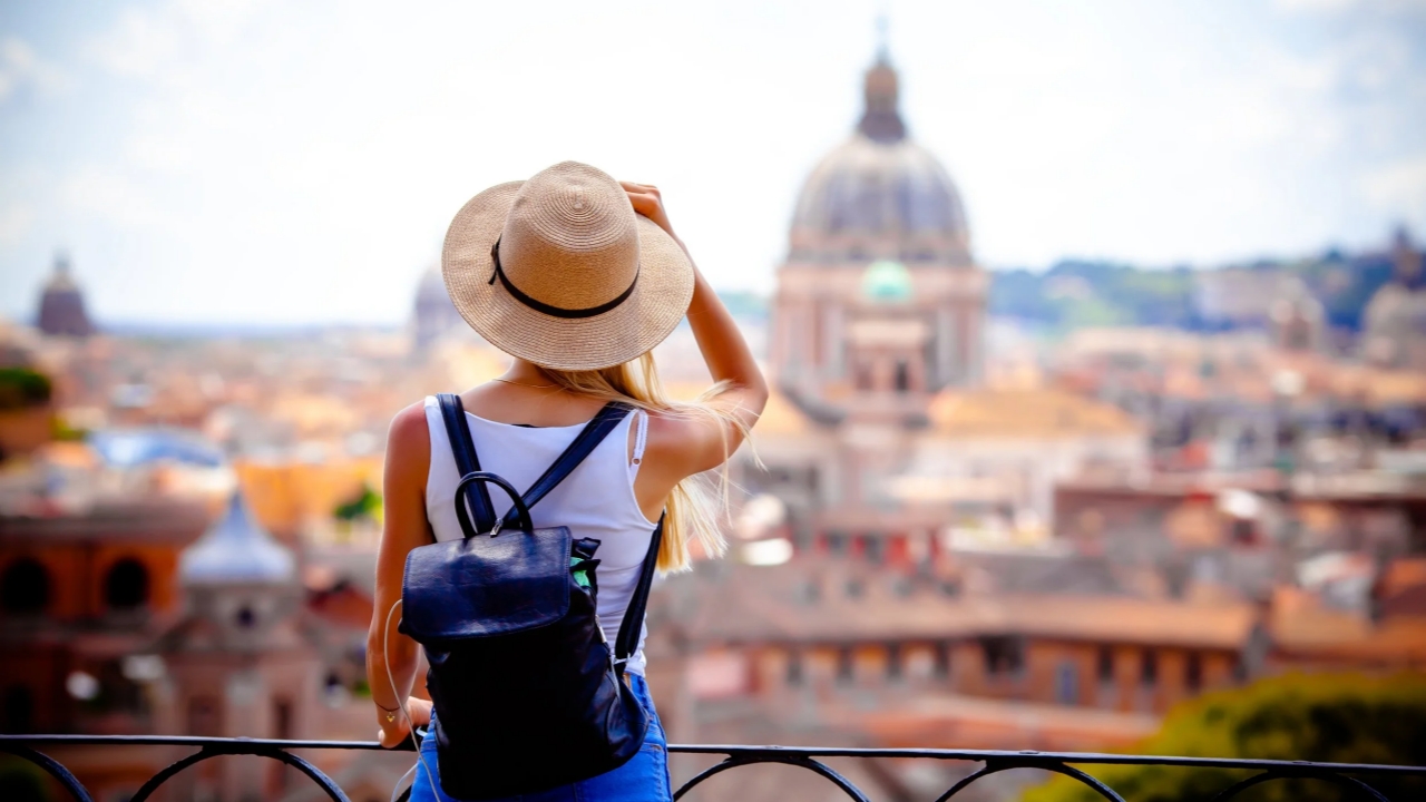 7 Tips Liburan Hemat di Tanggal Tua Agar Ongkos Tidak Boncos!