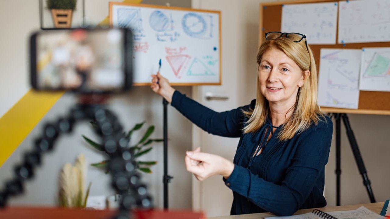 6 Tips Membuat Konten Edukasi di Media Sosial yang Viral