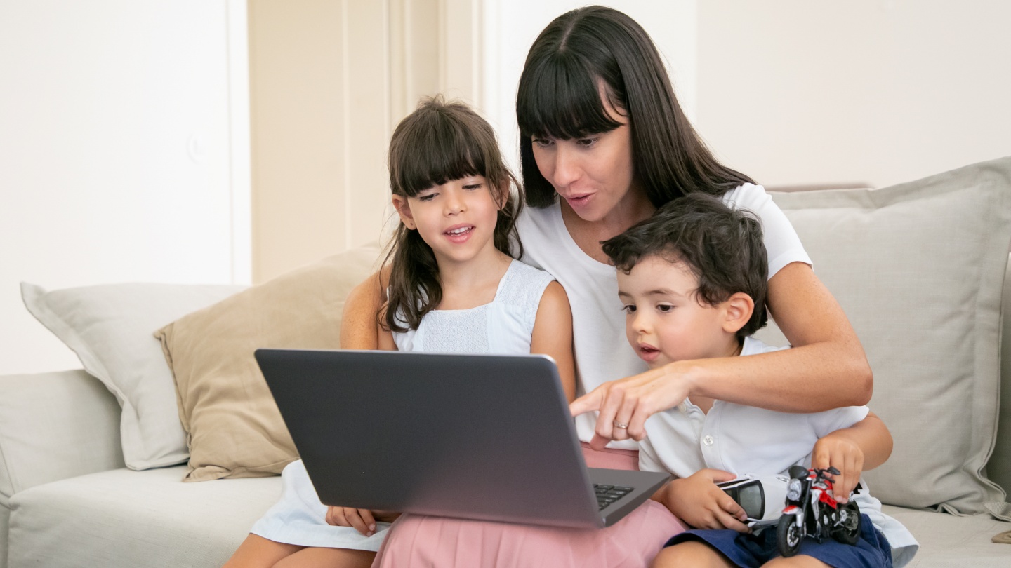 Sejumlah Tips Digital Parenting untuk Didik Anak di Era Digital