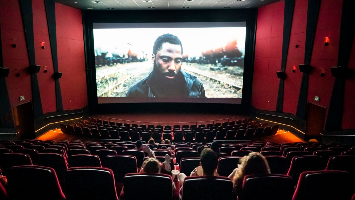 Wajib Tahu, Ini Tips Memilih Kursi Bioskop dengan View Terbaik