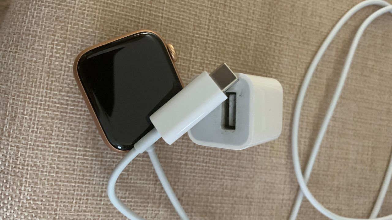 Sejumlah Tips Mengisi Daya Apple Watch dengan Praktis dan Efisien