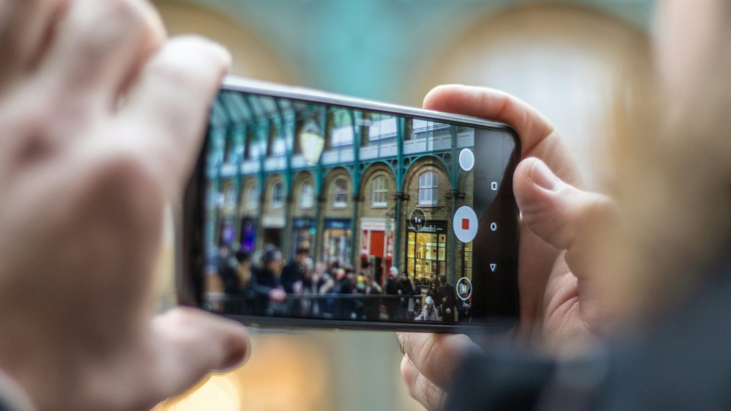 Cara Mengubah Video Buram Menjadi HD Hanya Menggunakan Smartphone